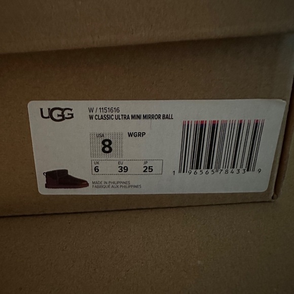 New UGG Classic Ultra Mini Mirror Ball Boots wide grape sequins Size 8 - Picture 7 of 12